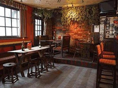 The Lamb Inn Marlborough Extérieur photo
