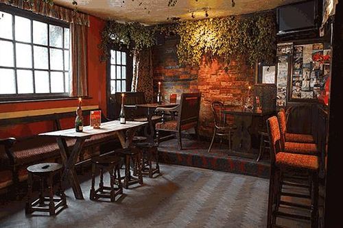 The Lamb Inn Marlborough Extérieur photo