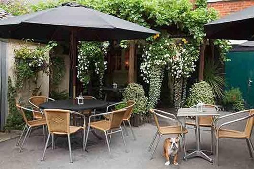 The Lamb Inn Marlborough Extérieur photo
